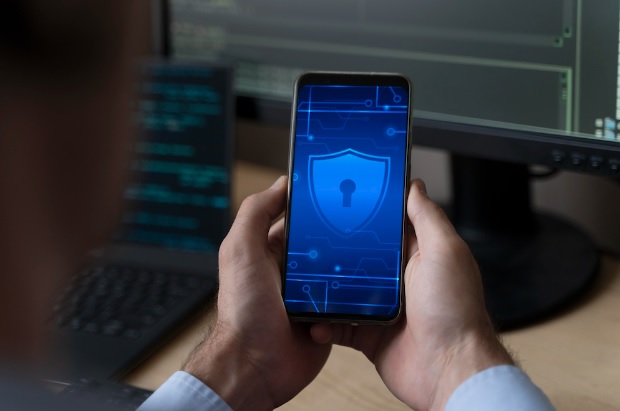 Un telefono cellulare protetto con blocco digitale